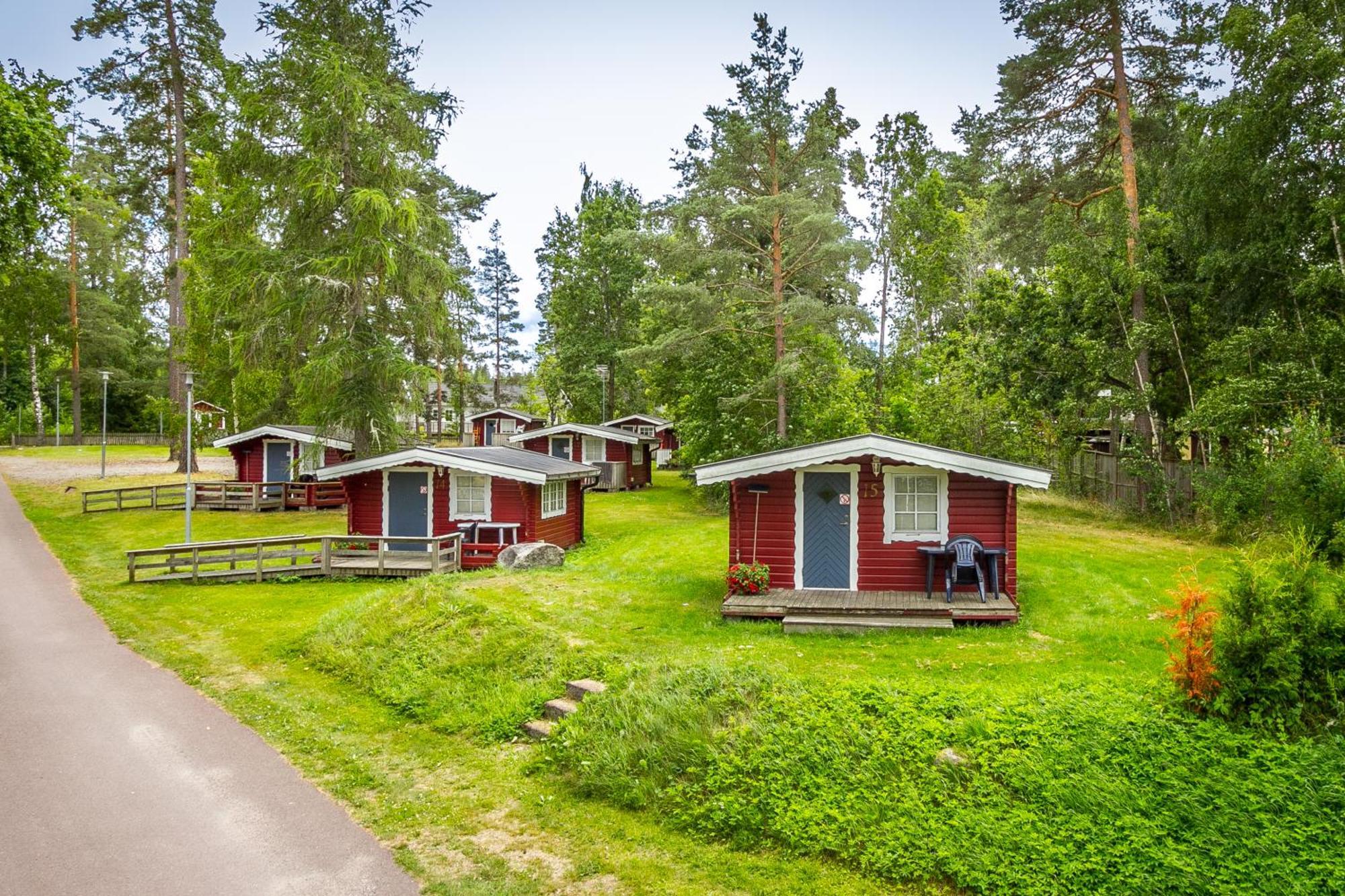 Kristinehamn Herrgardscamping & Stugor Buitenkant foto