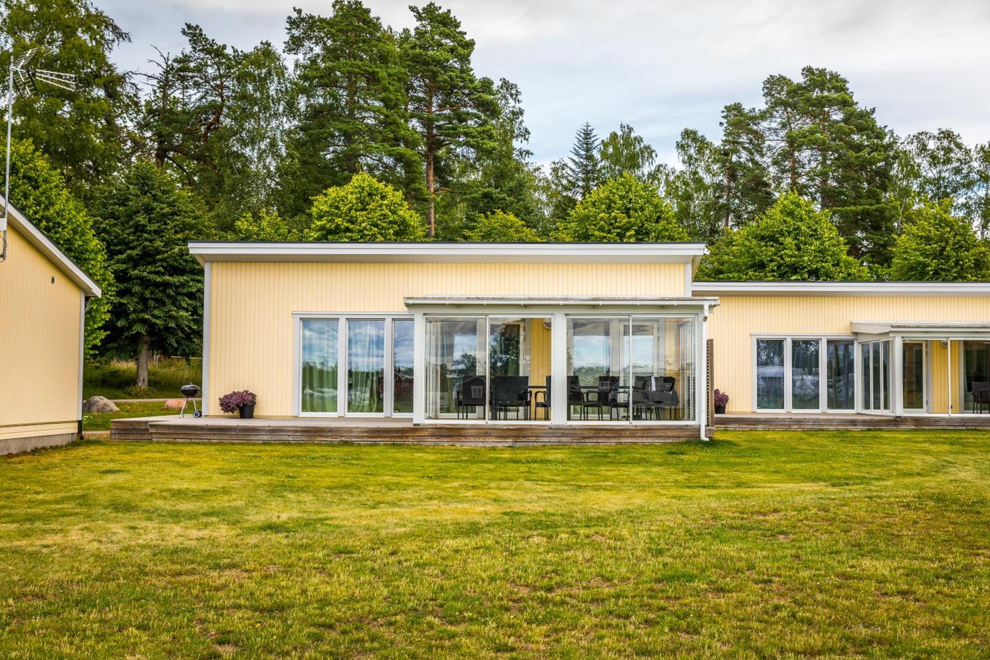 Kristinehamn Herrgardscamping & Stugor Buitenkant foto