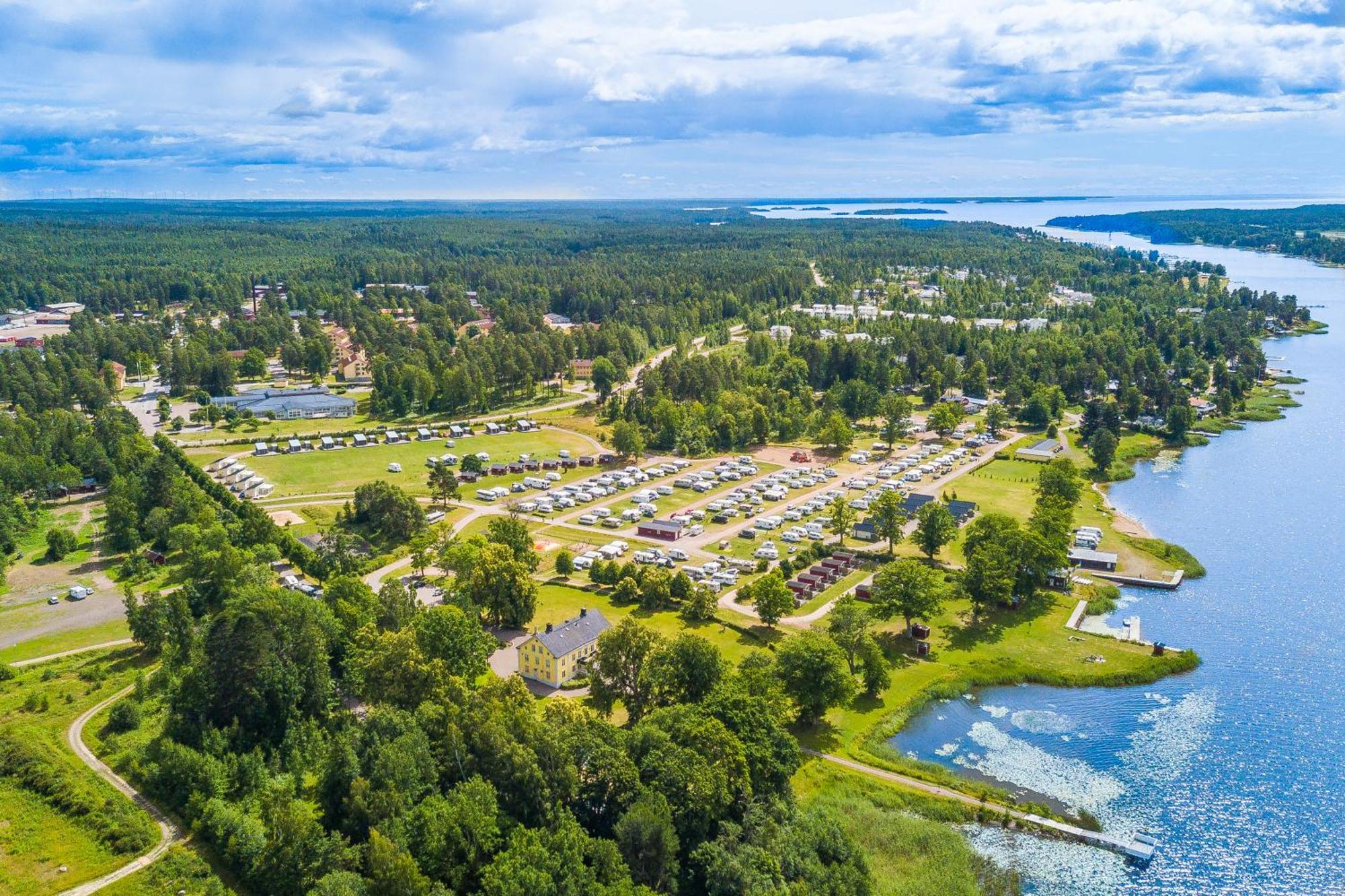 Kristinehamn Herrgardscamping & Stugor Buitenkant foto