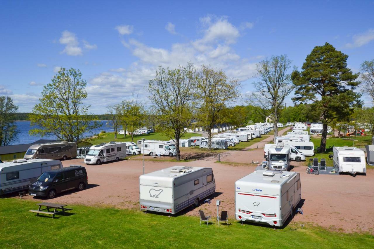Kristinehamn Herrgardscamping & Stugor Buitenkant foto